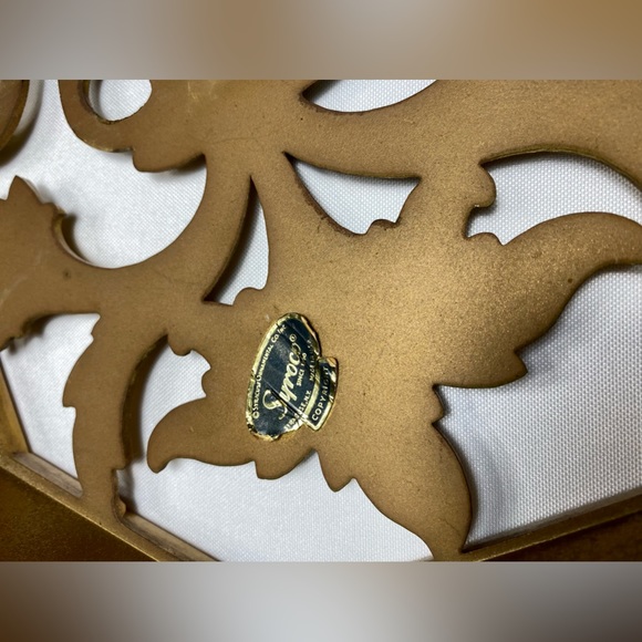 2 Scone Decoration Syroco Wall hangings 2 pc Set Octagon Hand Painted Gold - Picture 8 of 11